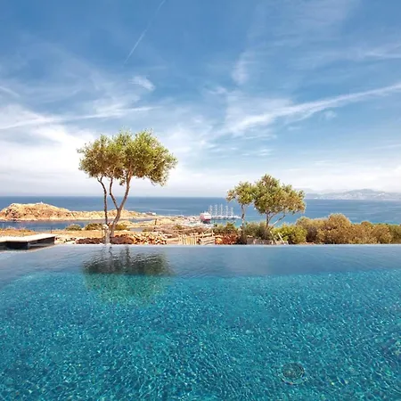 Bianca Villa LʼÎle-Rousse